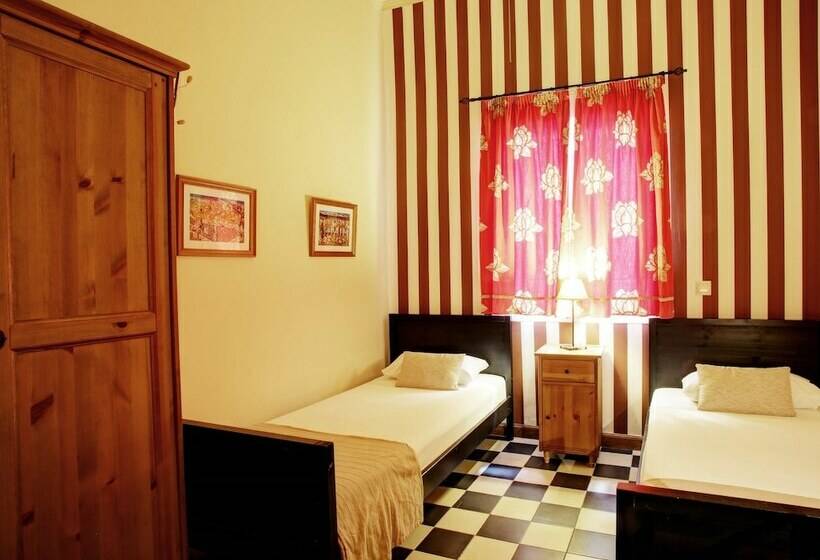 اتاق استاندارد با سرویس بهداشتی مشترک, Málaga Lodge Guesthouse