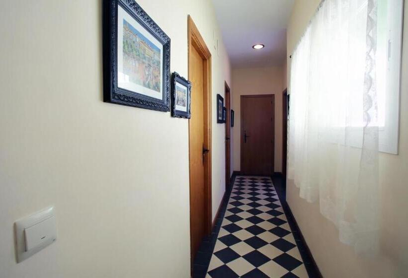 اتاق استاندارد با سرویس بهداشتی مشترک, Málaga Lodge Guesthouse