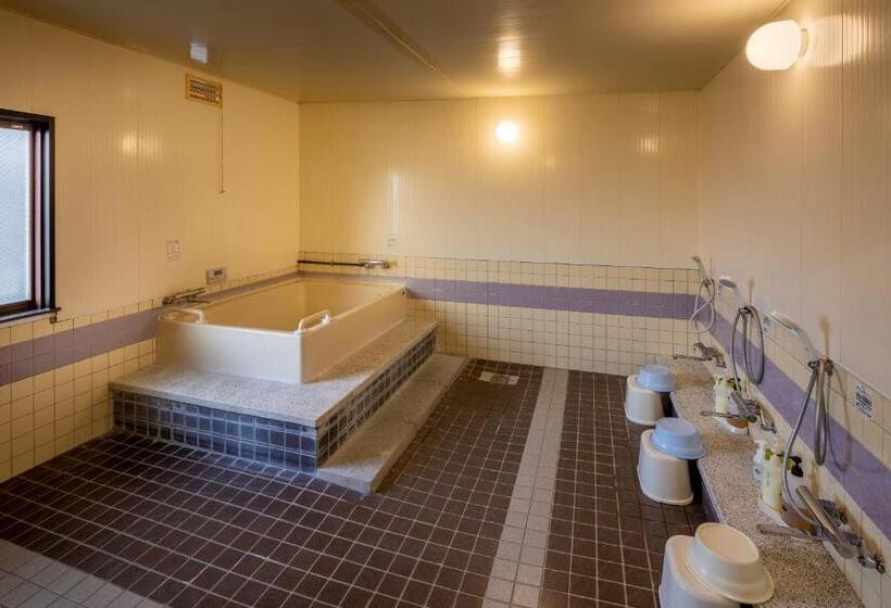 חדר סטנדרט יחיד, Sawaki