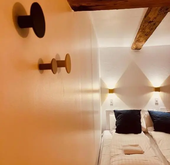 اتاق استاندارد با سرویس بهداشتی مشترک, Capsule Hotel Nyhavn63