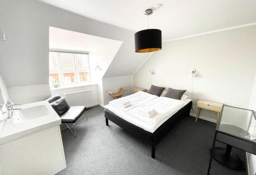 스탠다드 룸 공동 욕실, Centralhotellet