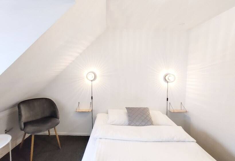 스탠다드 룸 공동 욕실, Centralhotellet