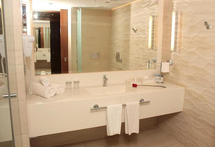 주니어 스위트, Antay Casino