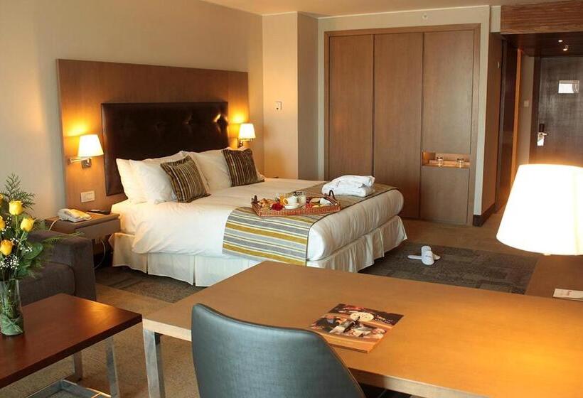 주니어 스위트, Antay Casino