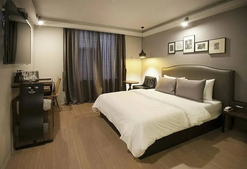Standard-huone, Brown Dot