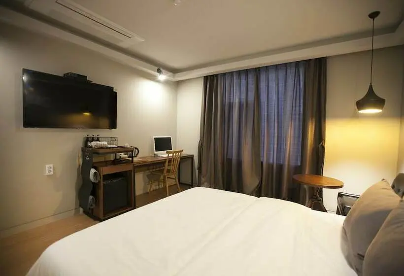 Standard-huone, Brown Dot