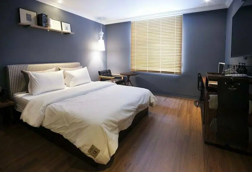 Standard-huone, Brown Dot