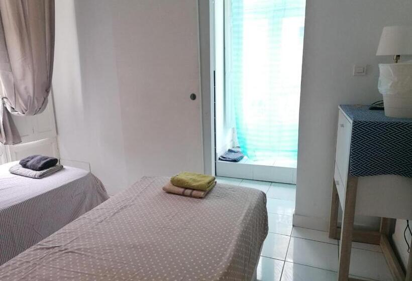 스탠다드 룸, California