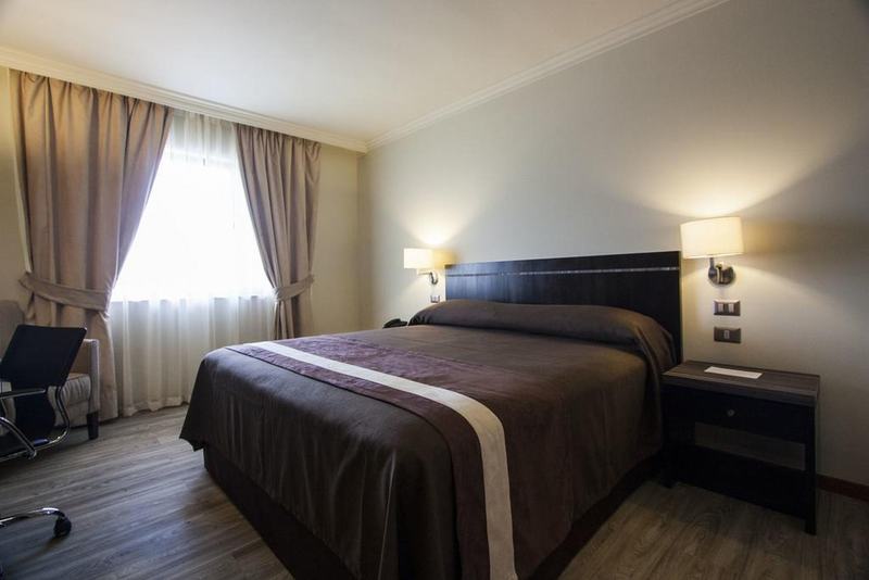 스탠다드 룸, Diego De Almagro Osorno