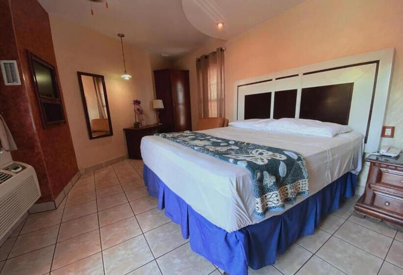 جناح جونيور, Hacienda Del Viejo