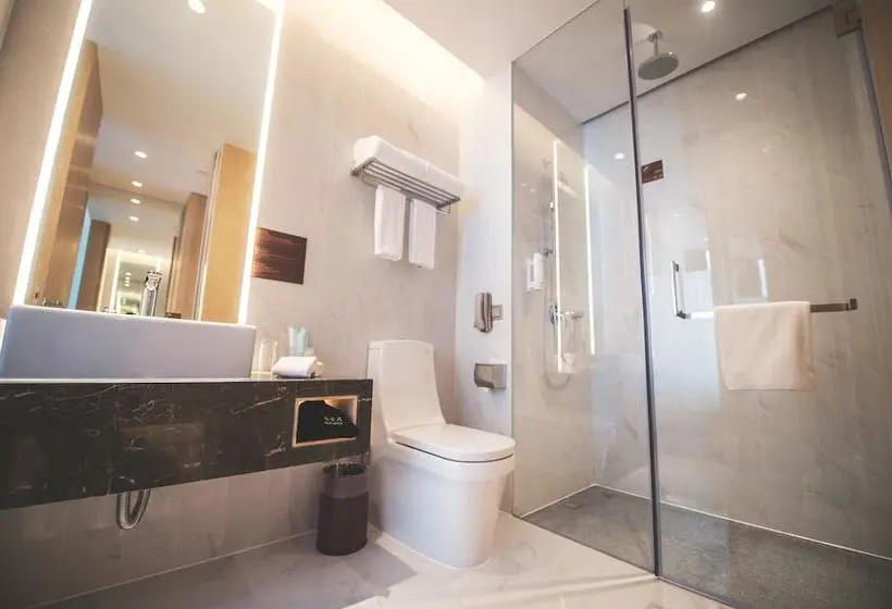 スイート, Holiday Inn Express Shanghai Songjiang Fangta, An Ihg