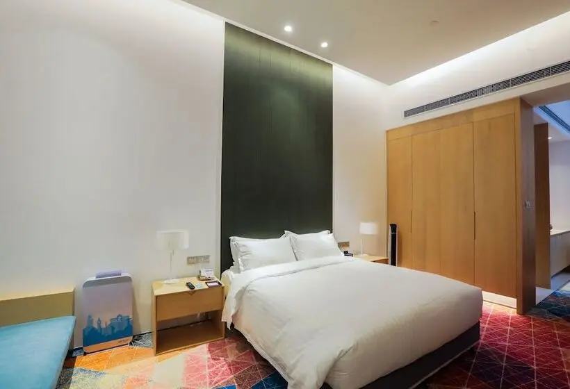スイート, Holiday Inn Express Shanghai Songjiang Fangta, An Ihg