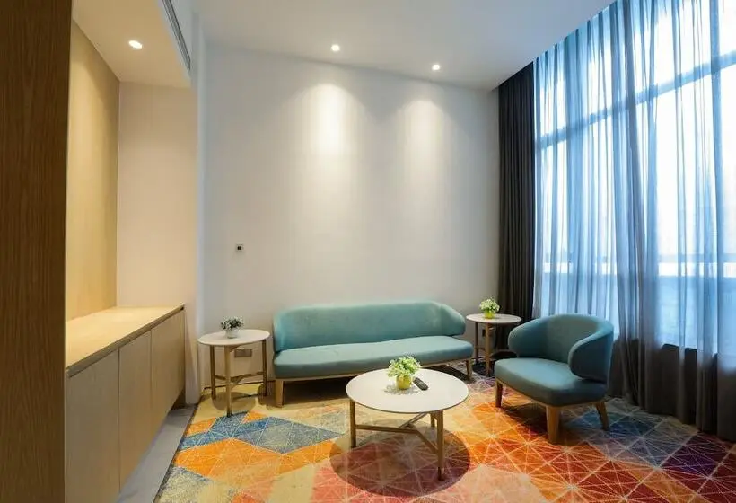スイート, Holiday Inn Express Shanghai Songjiang Fangta, An Ihg