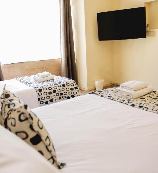 חדר סטנדרט לשלושה, Casona Rondó