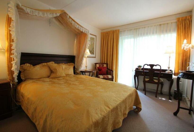 غرفة قياسية مزوَّدة بشُرفة, Sauntehus Castle