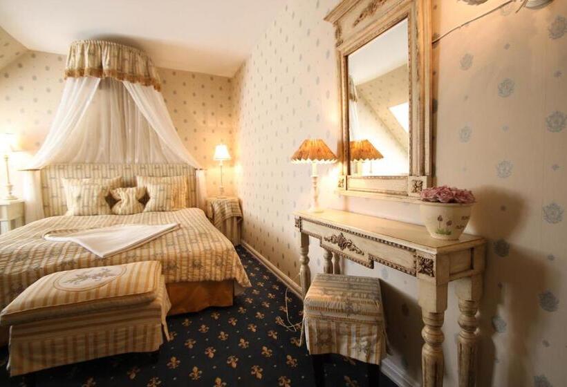 חדר דלוקס, Sauntehus Castle