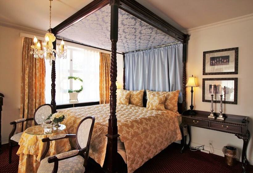 סוויטה, Sauntehus Castle