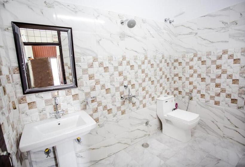 Quarto Economy, Shiv Kripa