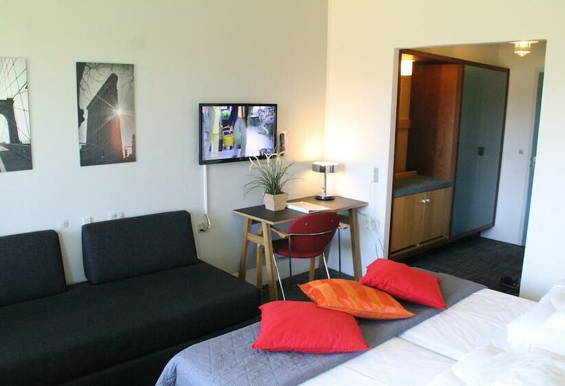 컴포트 룸, Toppen Af Ebeltoft