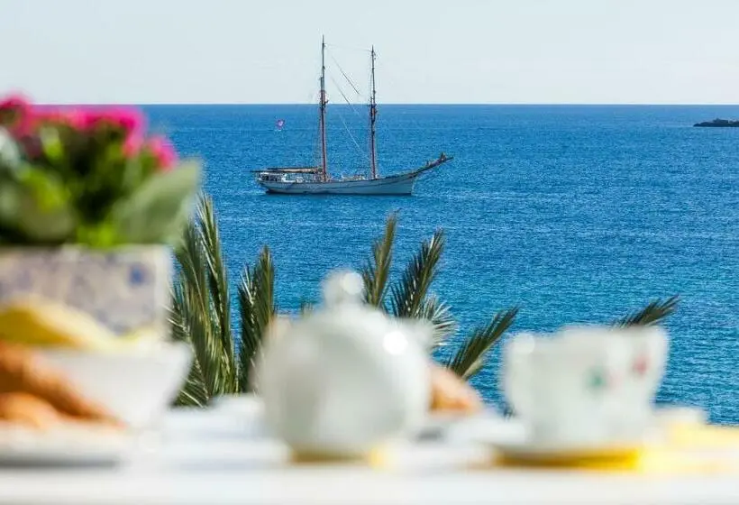 استودیوی استاندارد با چشم‌انداز دریا, Sud Ibiza Suites