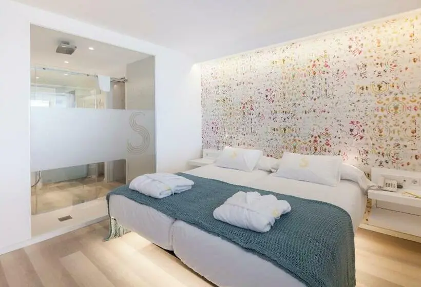 استودیوی استاندارد با چشم‌انداز دریا, Sud Ibiza Suites