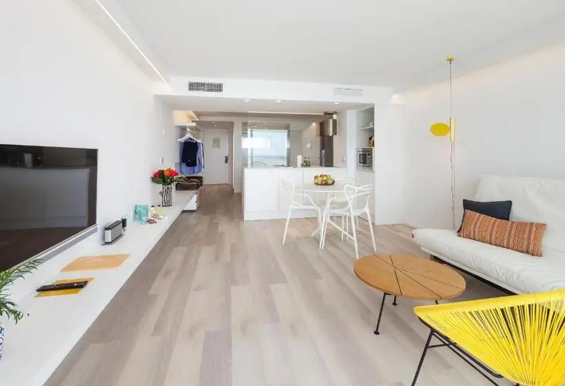 استودیوی استاندارد با چشم‌انداز دریا, Sud Ibiza Suites