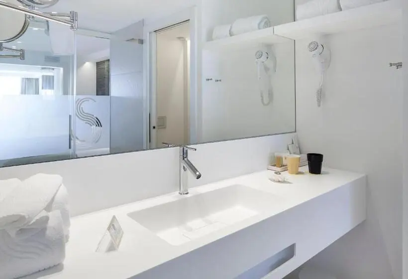 استودیوی استاندارد با چشم‌انداز دریا, Sud Ibiza Suites