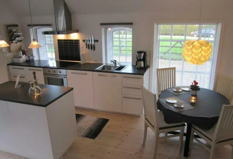 Appartement met 1 Slaapkamer met Terras, Tåsinge B&b