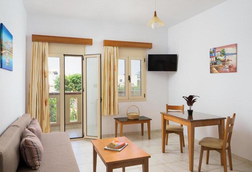 إستوديو قياسى, Fotis Studios Apartments