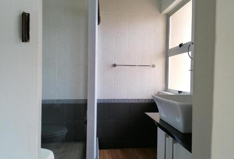 בקתה, Glenmore Sands Beach Resort