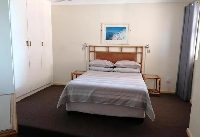 Huoneisto 3 Makuuhuonetta Merinäkymä, Glenmore Sands Beach Resort
