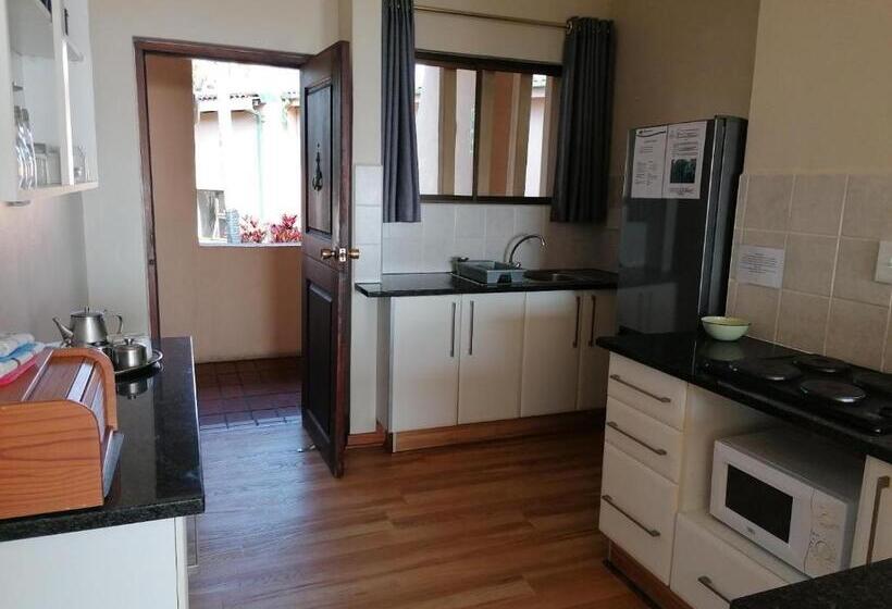 Студия Стандарт, Glenmore Sands Beach Resort