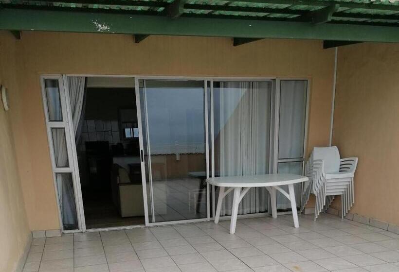 בקתה, Glenmore Sands Beach Resort