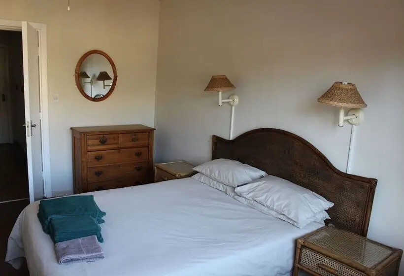 Huoneisto 1 Makuuhuone Merinäkymä, Glenmore Sands Beach Resort