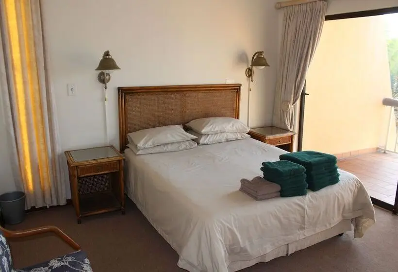 Huoneisto 2 Makuuhuonetta Merinäkymä, Glenmore Sands Beach Resort