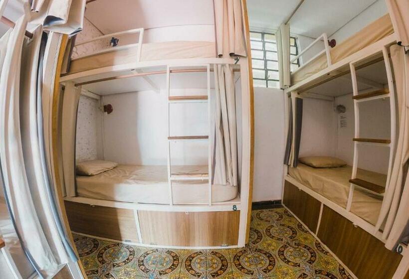 Кровать в Общей Комнате, Hostel Da Vila Ilhabela