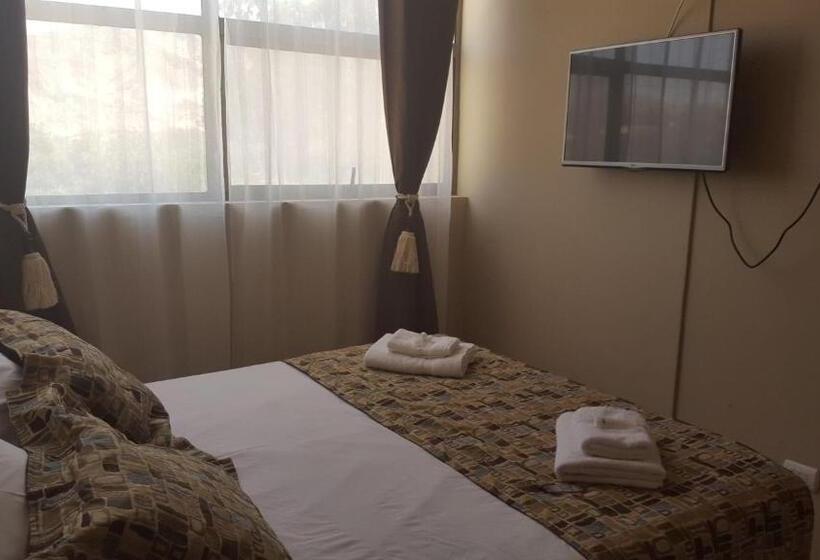 Номер Superior, Amaru