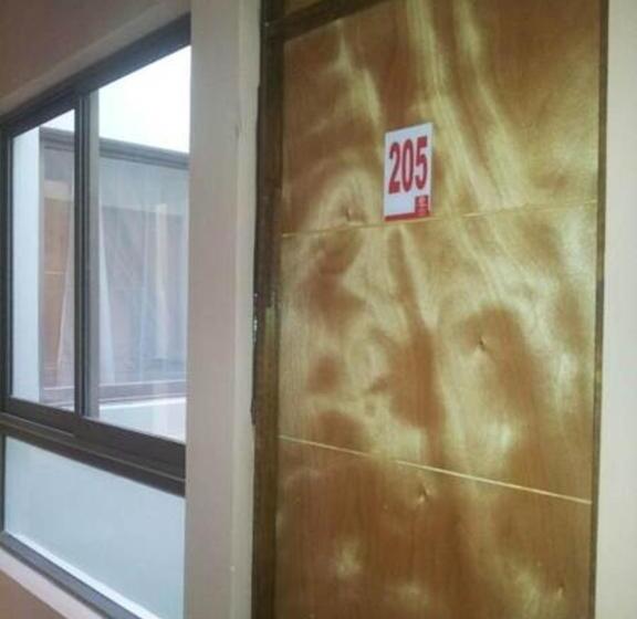 Номер Superior, Amaru