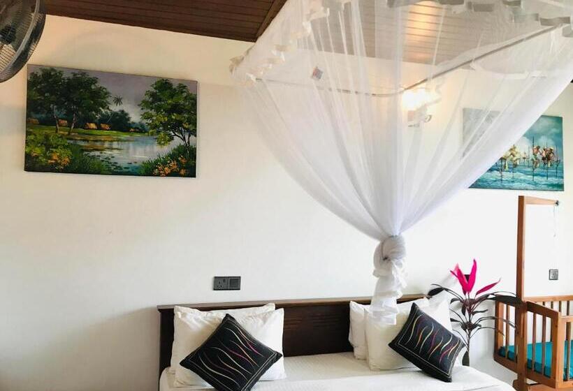 Standardrum King Size Säng, Ella Hide View