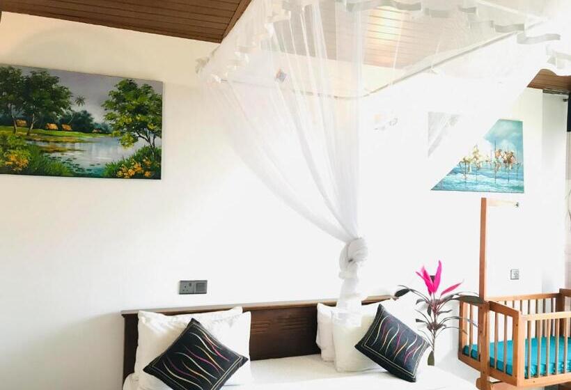 Standardrum King Size Säng, Ella Hide View