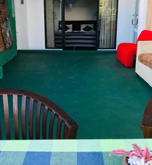 Standardrum med Balkong, Ella Hide View