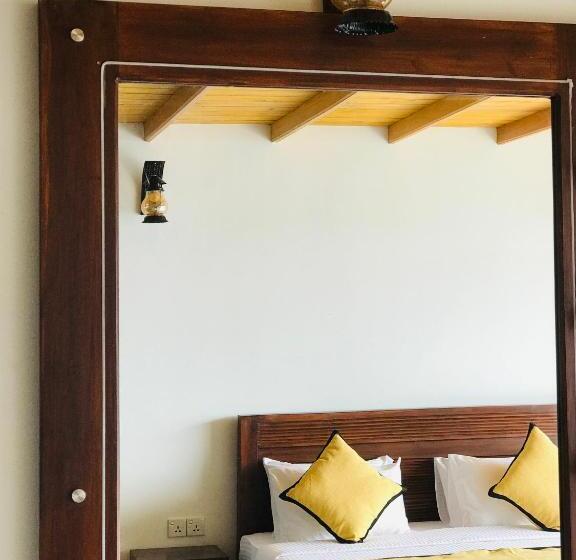 Superior Rum, Ella Hide View