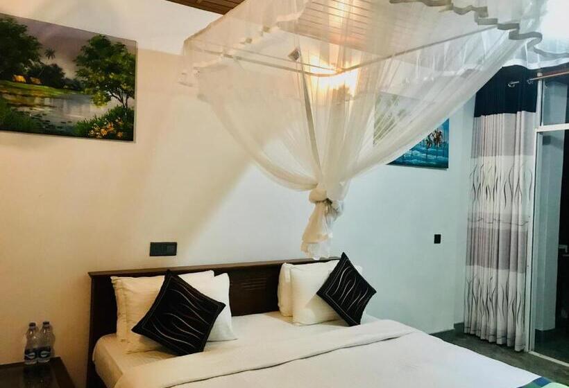 Standardrum King Size Säng, Ella Hide View