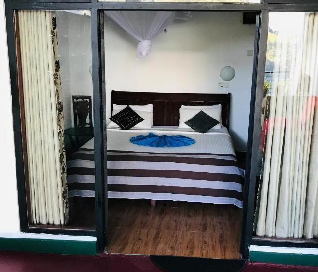 Standardrum med Balkong, Ella Hide View