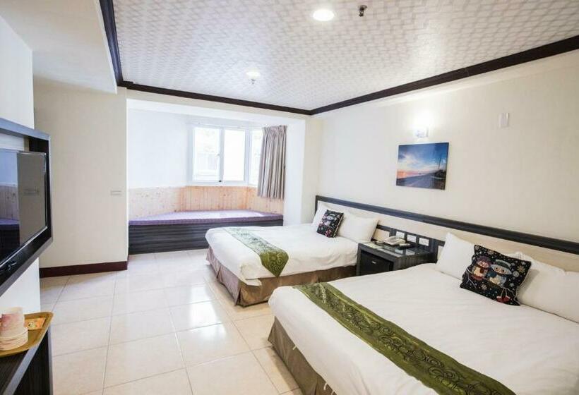 اتاق سوپریور چهار تخته, Kenting Maldives Hot Spring