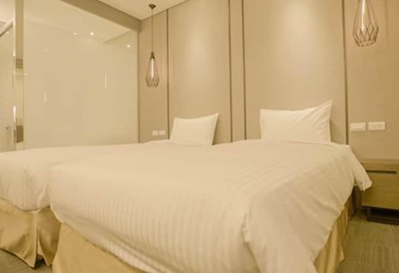 اتاق لوکس چهار تخته, O2 Hotel Taipei Main Station