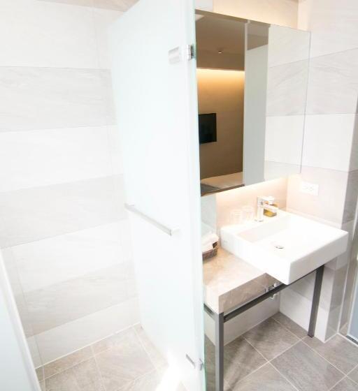 اتاق استاندارد یک نفره, O2 Hotel Taipei Main Station