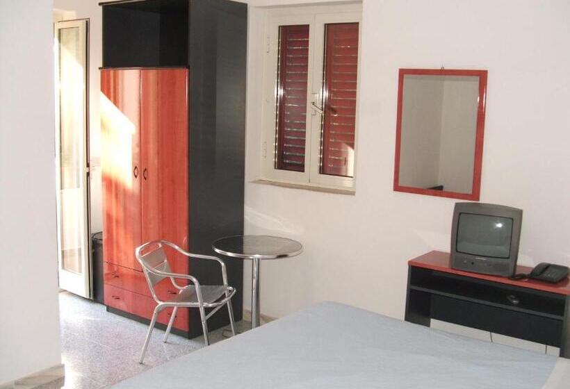 غرفة قياسية مطلّة علي الحديقة, Piccolo Paradiso