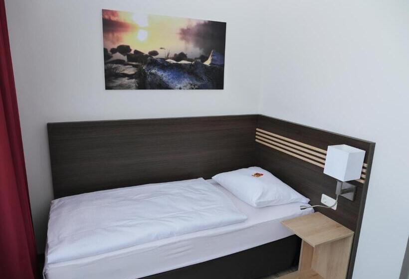 标准单人间, Ruhr Inn