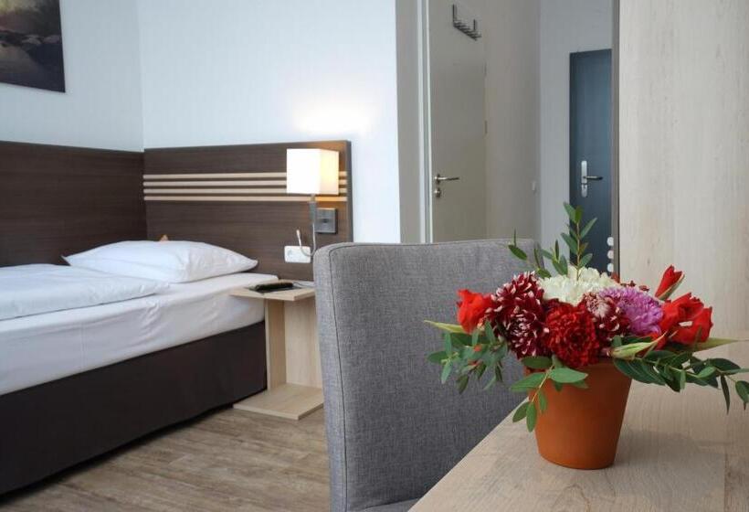 标准单人间, Ruhr Inn